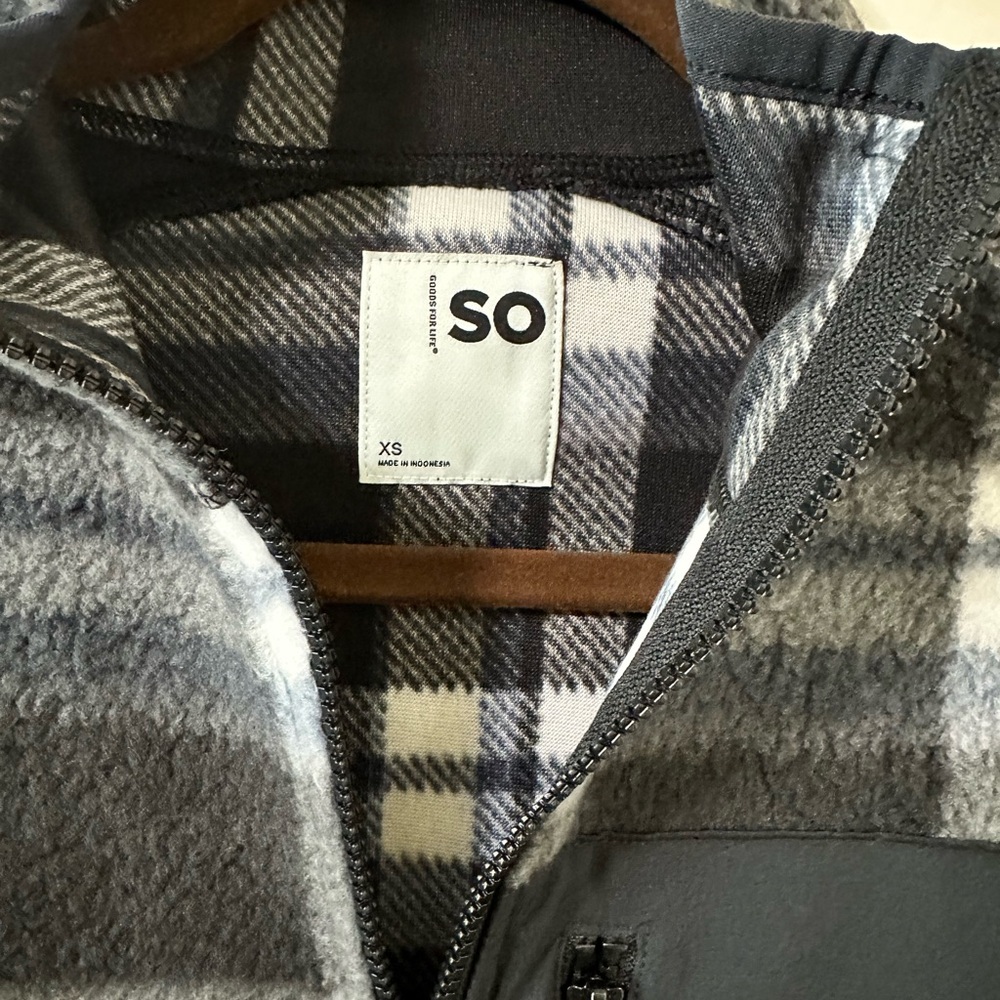 SO Sherpa Vest Women's xs Cream Zipper Pocket